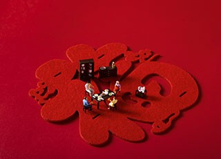 河北秦開電氣設(shè)備恭祝全國人民新年快樂！